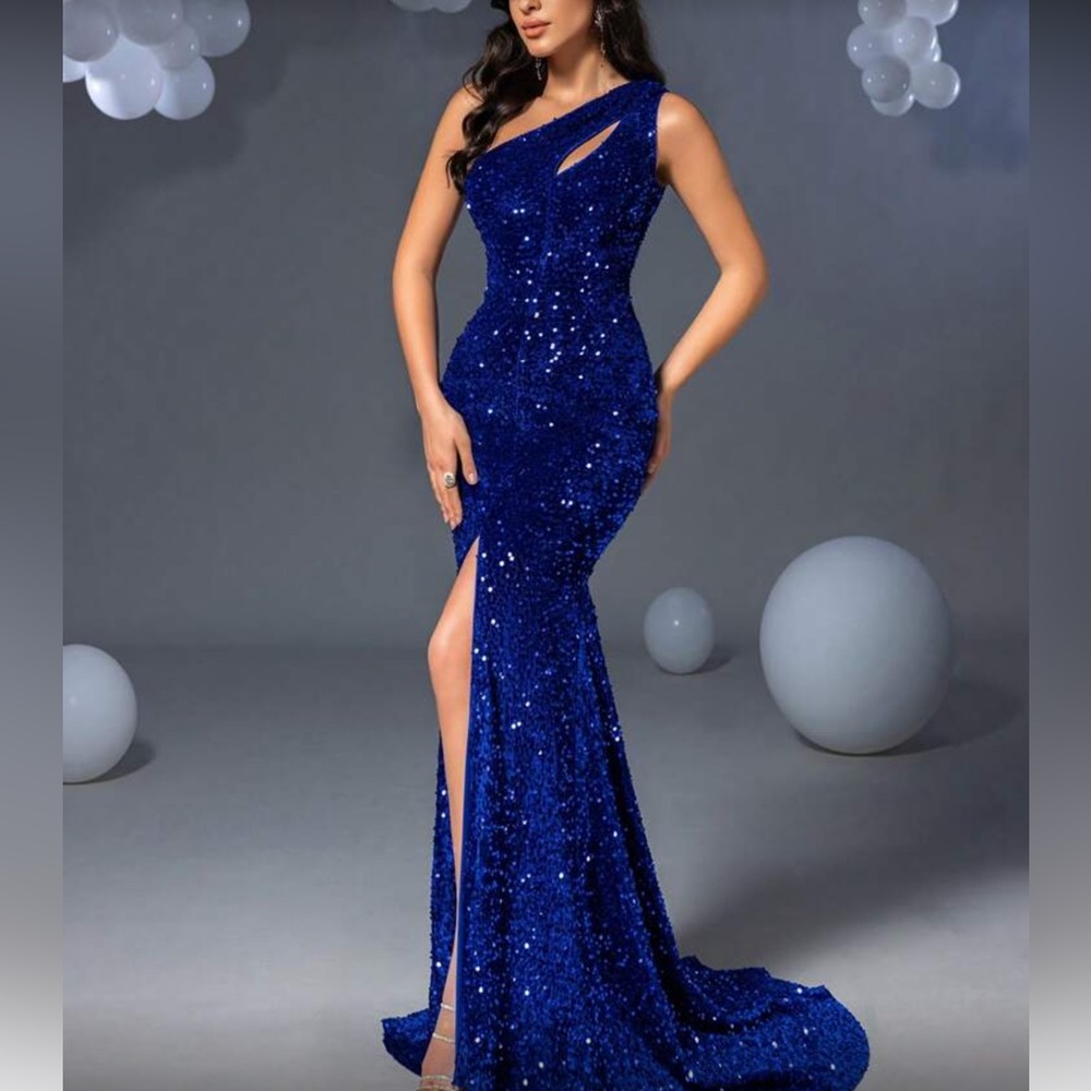 Luxe sequins mermaid hem bodycon formal evening black tie gown dress